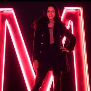 Meet your Posher, Julia